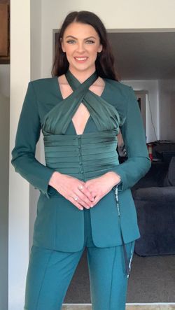 Green Size 2 Jumpsuit Dress on Queenly