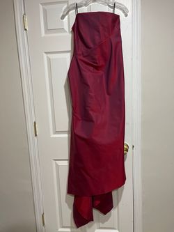 Calvin Klein Red Size 4 Floor Length 70 Off Ball gown on Queenly