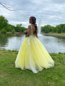 Jovani Yellow Size 00 Lace Floral Ball gown on Queenly