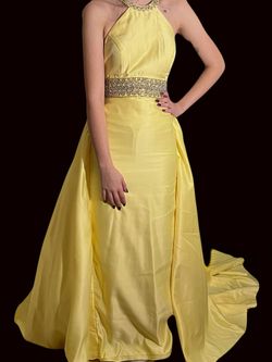 Yellow Size 00 Train Dress on Queenly