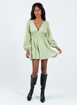 Style 1185828 Princess Polly Green Size 8 Euphoria Long Sleeve Cocktail Dress on Queenly
