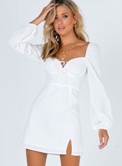 Style 513280 Princess Polly White Size 6 Polyester Graduation Long Sleeve Side slit Dress on Queenly