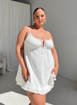 Style 1173907 Princess Polly White Size 14 Plus Size Summer Bachelorette Cocktail Dress on Queenly