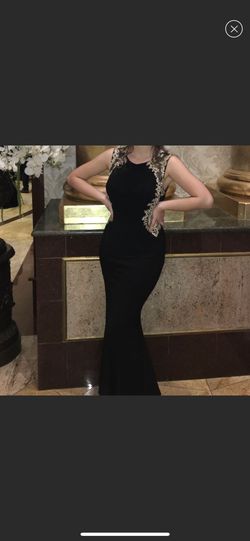 Jovani Black Size 6 Straight Dress on Queenly