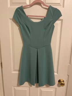B. Darlin Green Size 0 Keyhole Cocktail Dress on Queenly