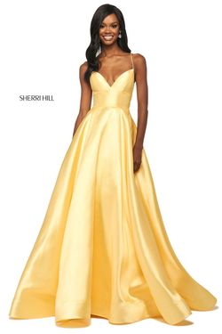 Sherri Hill Yellow Size 4 Prom Military A-line Dress on Queenly