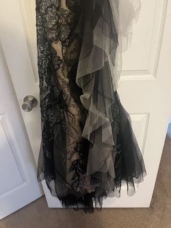 Montage by Mon Cheri Black Tie Size 10 Floor Length Ball gown on Queenly
