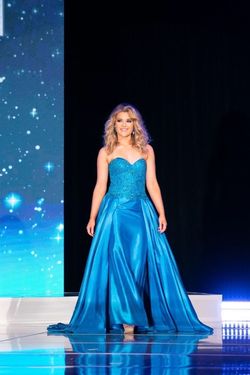 Tony Bowls Blue Size 4 Floor Length Sequin Prom Train Dress on Queenly
