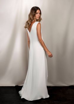 Studio Serravalle White Size 12 Floor Length Tall Height Plus Size Straight Dress on Queenly