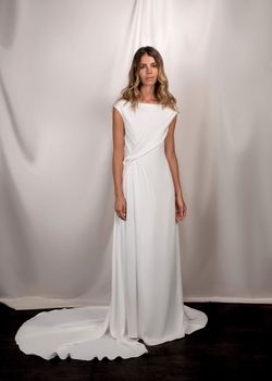 Studio Serravalle White Size 4 Floor Length Tall Height Train Dress on Queenly