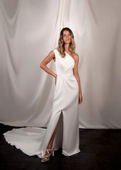 Studio Serravalle White Size 4 Floor Length Tall Height Side slit Dress on Queenly