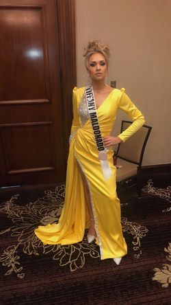 Valdrin Sahiti Yellow Size 2 Pageant Side slit Dress on Queenly