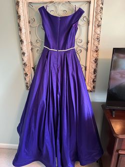 Mac Duggal Purple Size 6 Floor Length Prom Ball gown on Queenly