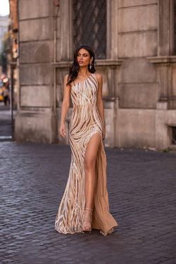 Alamour the Label Gold Size 0 Prom Train Side slit Dress on Queenly