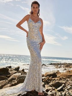 Style FSWD0684 Faeriesty Silver Size 12 Backless Sequin Mermaid Dress on Queenly