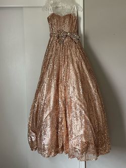 Mac Duggal Nude Size 4 50 Off Floor Length Pageant Ball gown on Queenly
