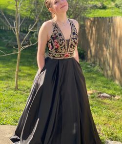Jovani Black Size 4 50 Off Ball gown on Queenly