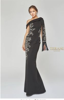 Terani Couture Black Size 8 Straight Dress on Queenly