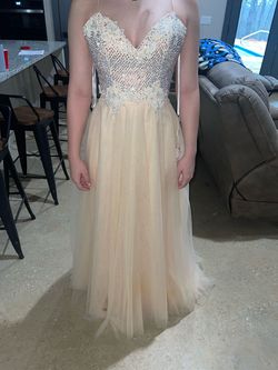Vienna Nude Size 4 Prom Military A-line Dress on Queenly
