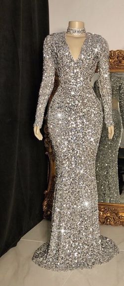 lyrina label Silver Size 14 Floor Length Black Tie Military Mermaid Dress on Queenly