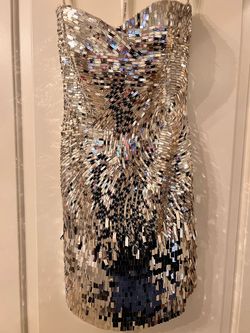 Sherri Hill Silver Size 0 Euphoria Free Shipping Cocktail Dress on Queenly