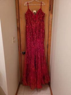 Ellie Wilde Red Size 14 Floor Length Military Mermaid Dress on Queenly