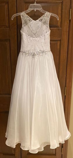 Mac Duggal White Size 10 Floor Length Pageant Cotillion Ball gown on Queenly