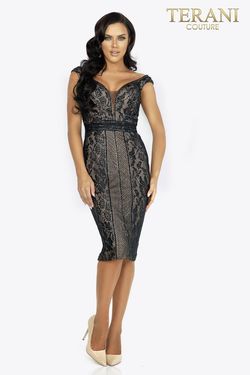 Style 2011C2028 Terani Couture Black Size 12 Plus Size Mini Tall Height Cocktail Dress on Queenly