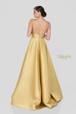 Style 1912E9202 Terani Couture Gold Size 16 Floor Length Ball gown on Queenly