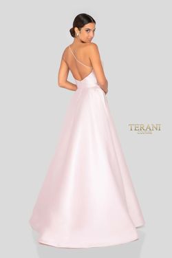 Style 1912E9202 Terani Couture Pink Size 4 Floor Length Tall Height Ball gown on Queenly