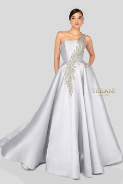 Style 1912E9202 Terani Couture Silver Size 16 Floor Length Tall Height Ball gown on Queenly