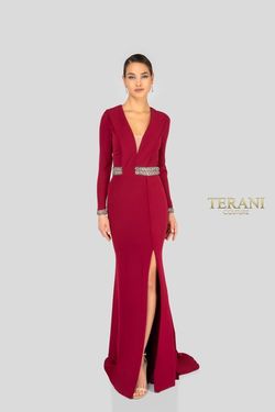 Style 1911E9116 Terani Couture Red Size 2 Burgundy Floor Length Side slit Dress on Queenly