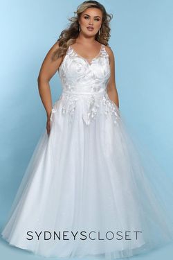 Style SC5243 Sydneys Closet White Size 14 V Neck Floor Length A-line Ball gown on Queenly