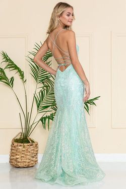 Style 6116 Amelia Couture Green Size 4 Mermaid Dress on Queenly