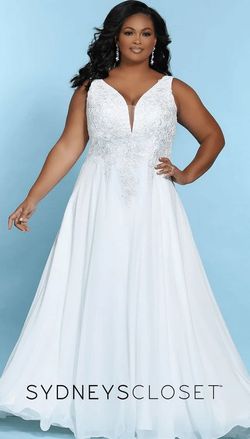 Style SC5249 Sydneys Closet White Size 24 Cotillion Tall Height Ivory Ball gown on Queenly