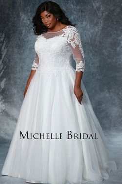 Style MB1911 Sydneys Closet White Size 18 Sleeves A-line Tulle Ball gown on Queenly