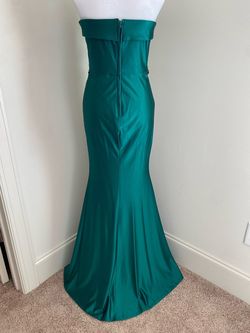 Green Size 6 Straight Dress on Queenly