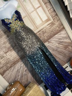 Nina Canacci Multicolor Size 4 Prom Straight Dress on Queenly