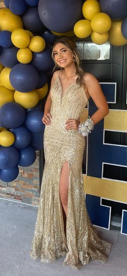 Cinderella Divine Gold Size 6 50 Off Prom Straight Dress on Queenly