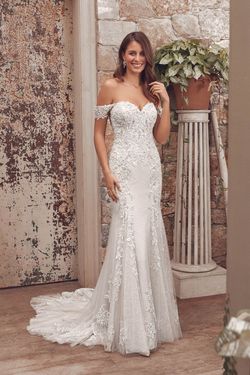 Style 88161-Amalie Justin Alexander Gold Size 14 Ivory Lace Black Tie Straight Dress on Queenly