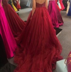 Sherri Hill Red Size 0 Tulle Floor Length Strapless Ball gown on Queenly