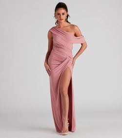 Style 05002-6571 Windsor Pink Size 4 Cocktail Homecoming Coral Side slit Dress on Queenly