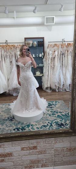 Style 66160 Lilian West White Size 6 Lace Floor Length Corset Mermaid Dress on Queenly