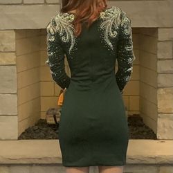 Tiffany Green Size 0 Long Sleeve Cocktail Dress on Queenly