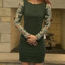Tiffany Green Size 0 Long Sleeve Cocktail Dress on Queenly