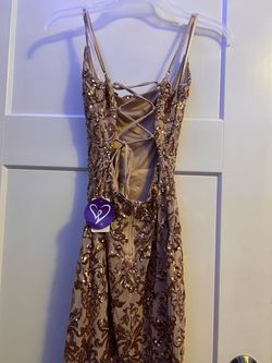 Windsor Gold Size 4 Midi Euphoria Cocktail Dress on Queenly