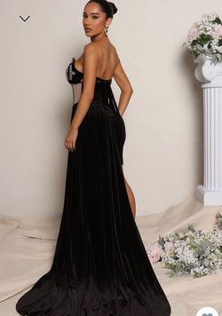 Fashion Nova Black Size 4 Floor Length Mermaid Dress on Queenly
