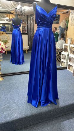 Dancing Queen Blue Size 12 Quinceanera Prom Straight Dress on Queenly