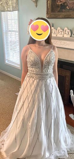 Johnathan Kayne White Size 6 Cotillion Ball gown on Queenly