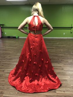 Red Size 10 Train Dress on Queenly